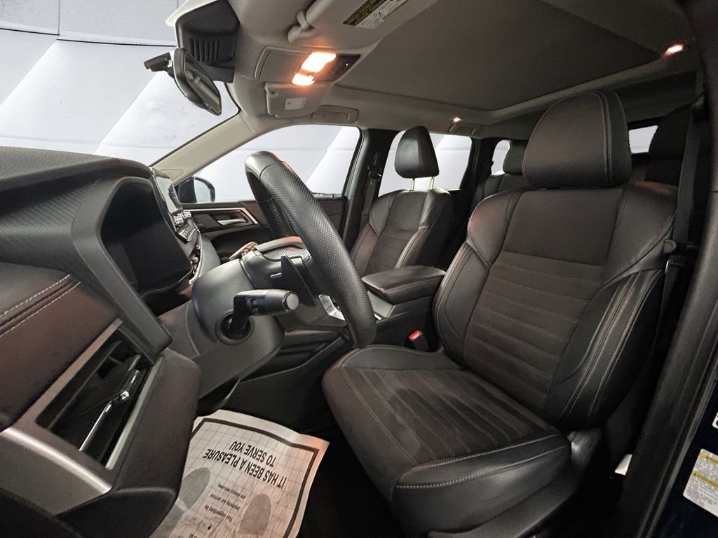 Used 2024 Blue Mitsubishi SE image 8