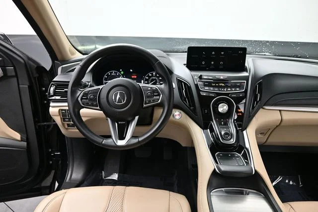 Used 2023  Acura Technology Package image 19