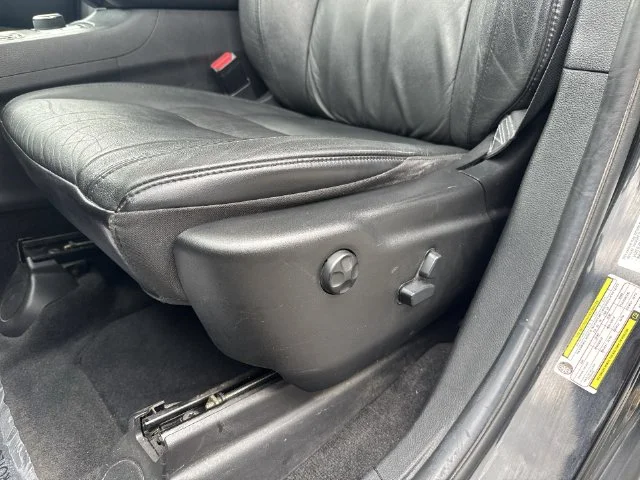 Used 2012 Black Jeep Laredo image 30