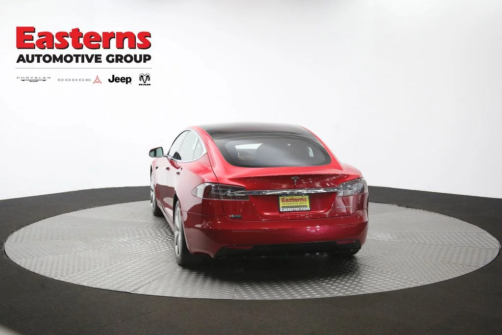 Used 2020 Red Tesla Long Range Plus image 32