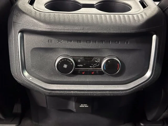 Used 2025 White Ford Platinum image 30