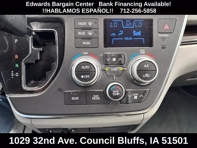 Used 2019 Gray Toyota XLE Premium image 26