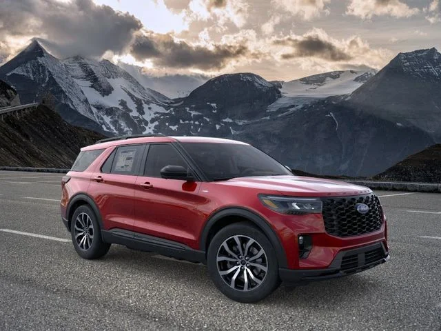 New 2026 Red Metallic Ford ST-Line image 7