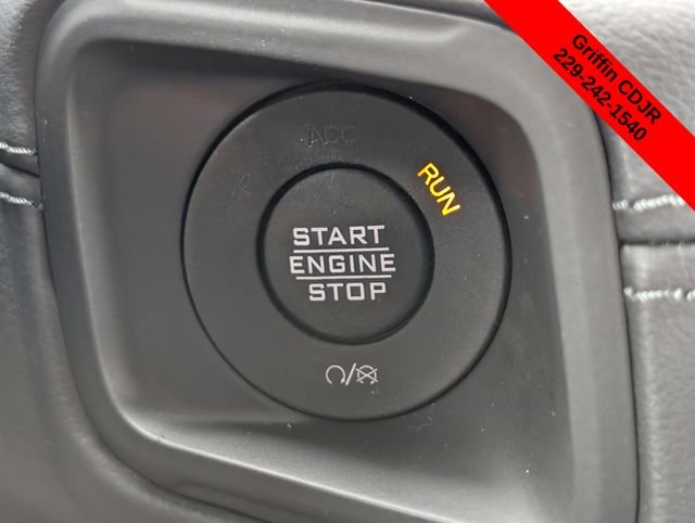 New 2026 Black Clear-Coat Exterior Paint Jeep Rubicon image 28
