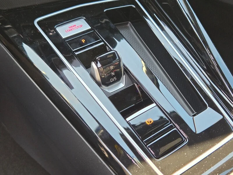 New 2026 Black Volkswagen 2.0T SE image 15