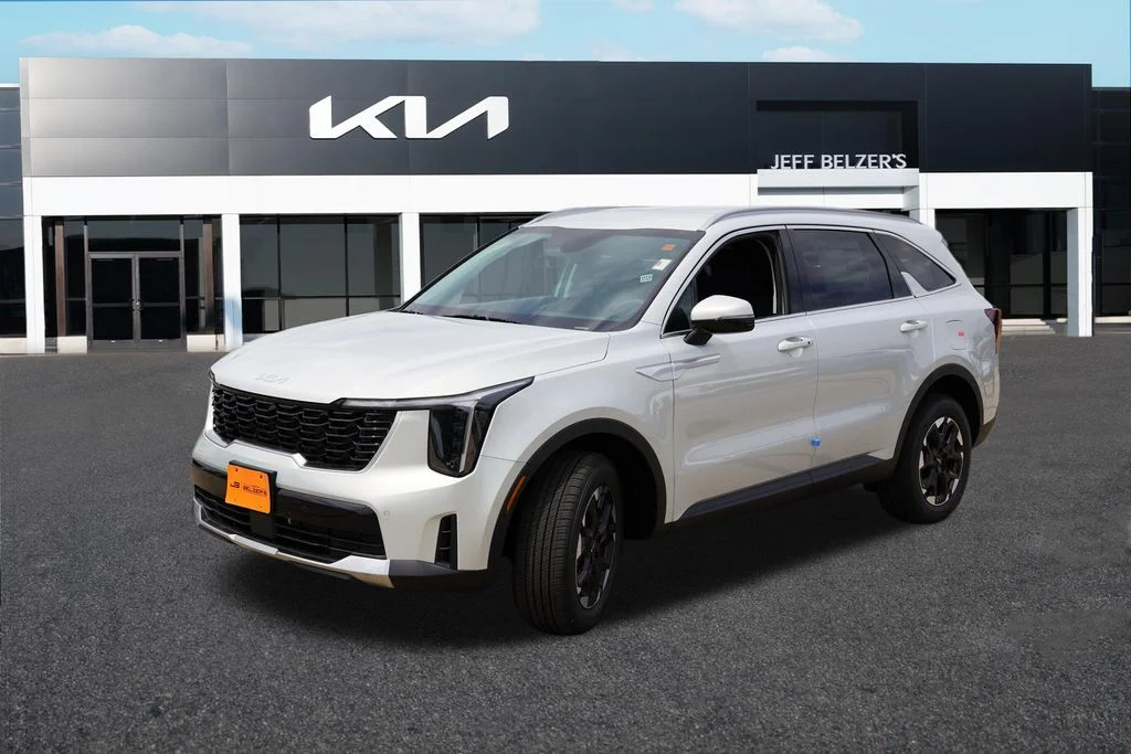 New 2026 Ivory Silver Kia S image 7