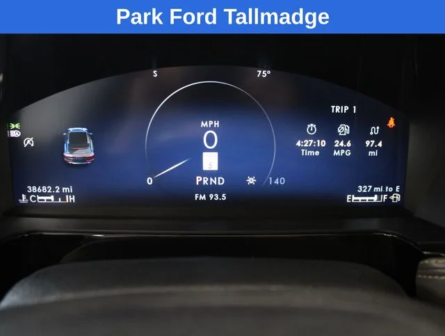 Used 2023 Radiance Metallic Lincoln Standard image 15