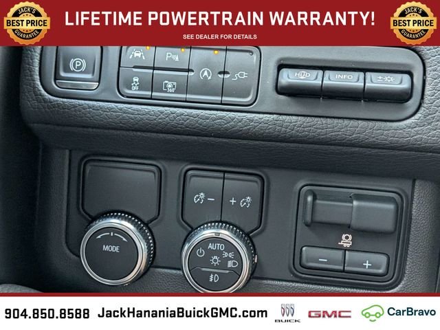 Used 2022 Green GMC Denali image 30