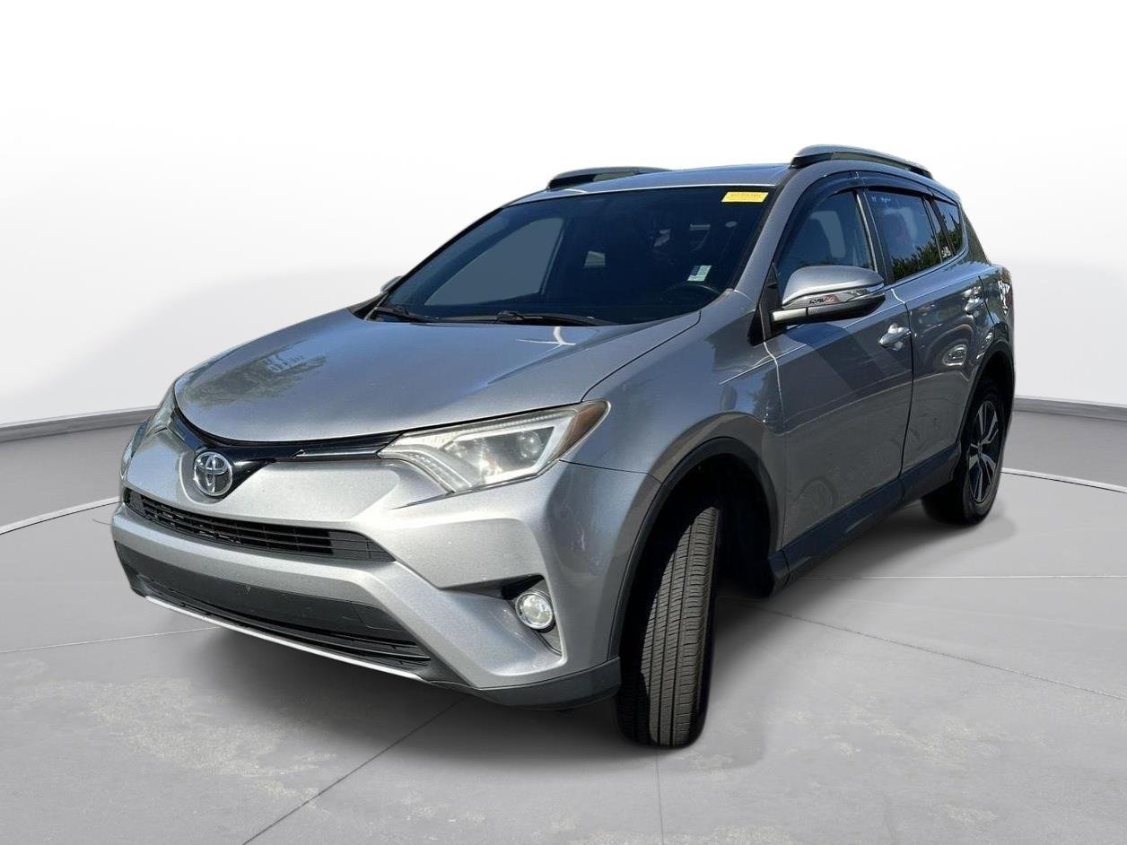 Used 2016 Silver Sky Metallic Toyota XLE image 2