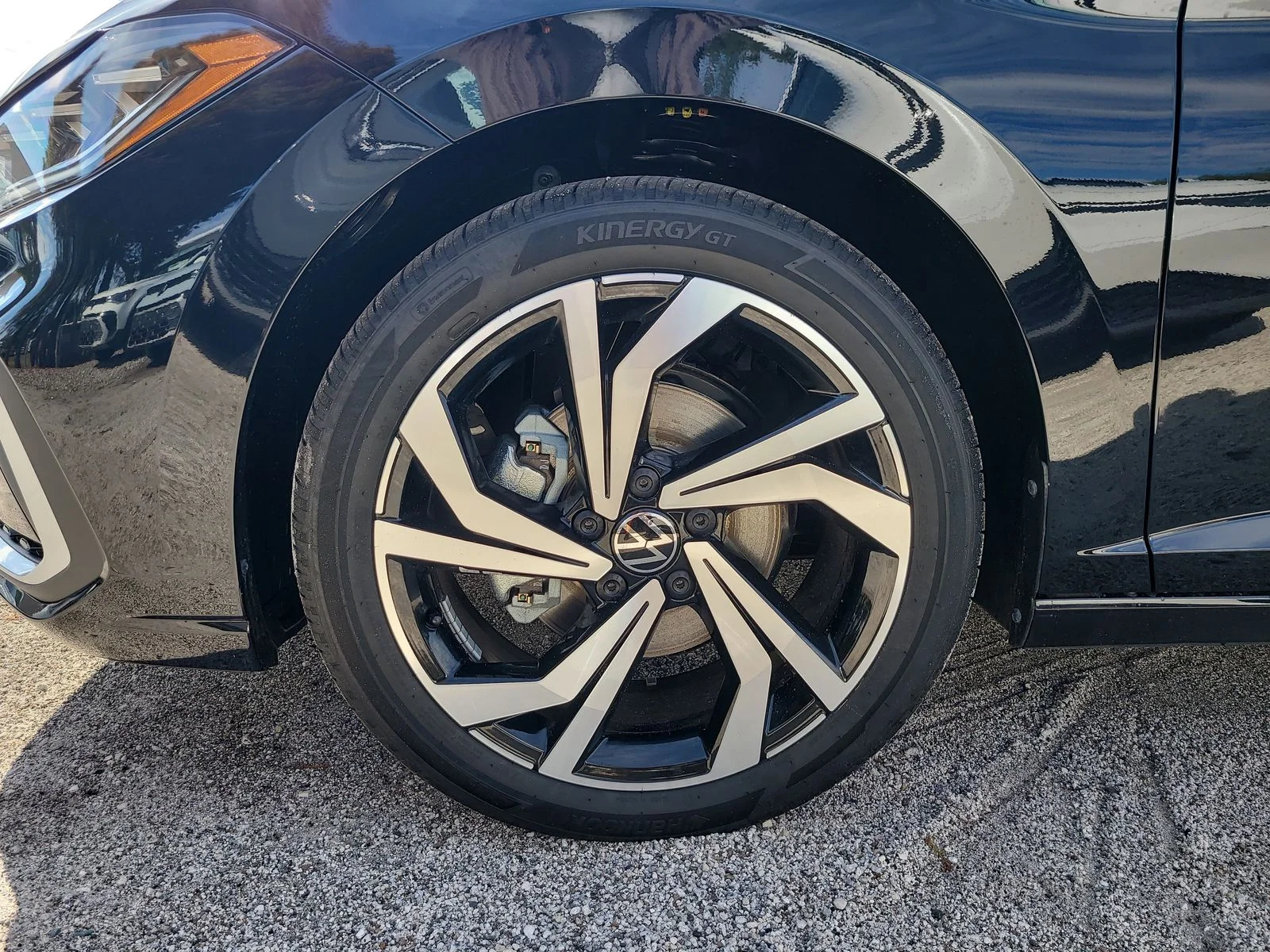 New 2026 Deep Black Pearl Volkswagen 1.5T SEL image 10