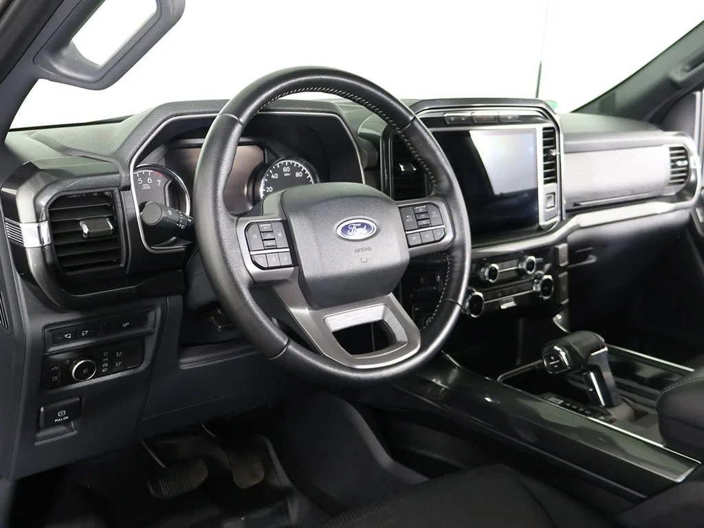 Used 2022 Agate Black Metallic Ford XLT image 28