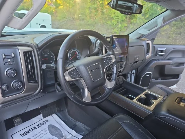 Used 2019 White GMC Denali image 17
