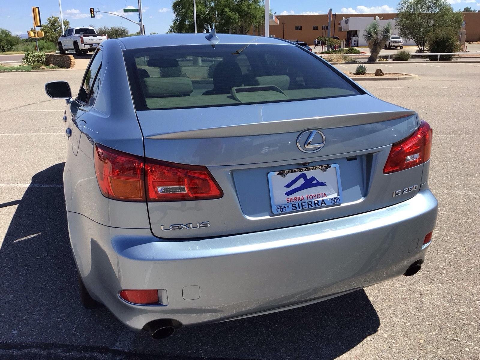 Used 2007  Lexus Base image 10
