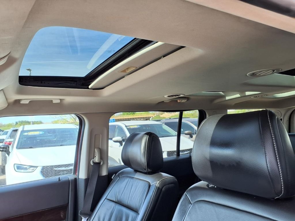 Used 2011 Red Ford SEL image 14
