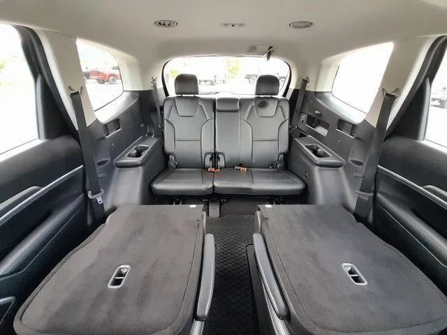 Used 2021 Black Kia S image 46