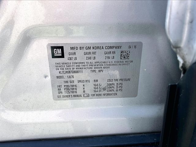 Used 2016 Silver Chevrolet LS image 33