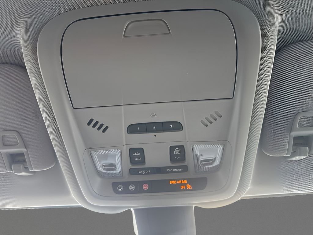 Used 2020 Black Metallic Chevrolet LT image 17