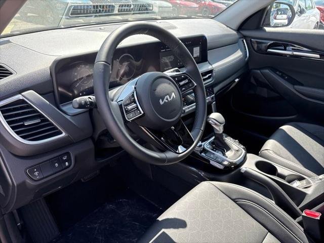 2026 Kia Seltos EX photo 3