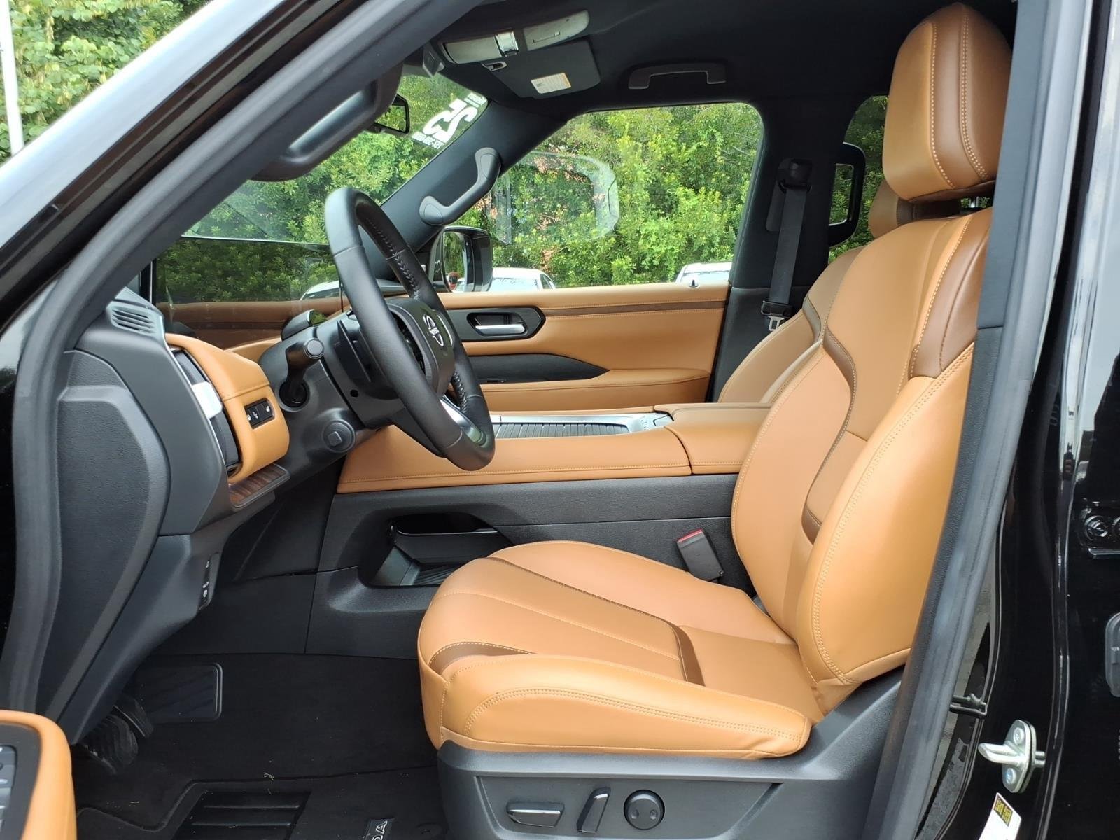 Used 2025 Super Black Nissan SL image 10