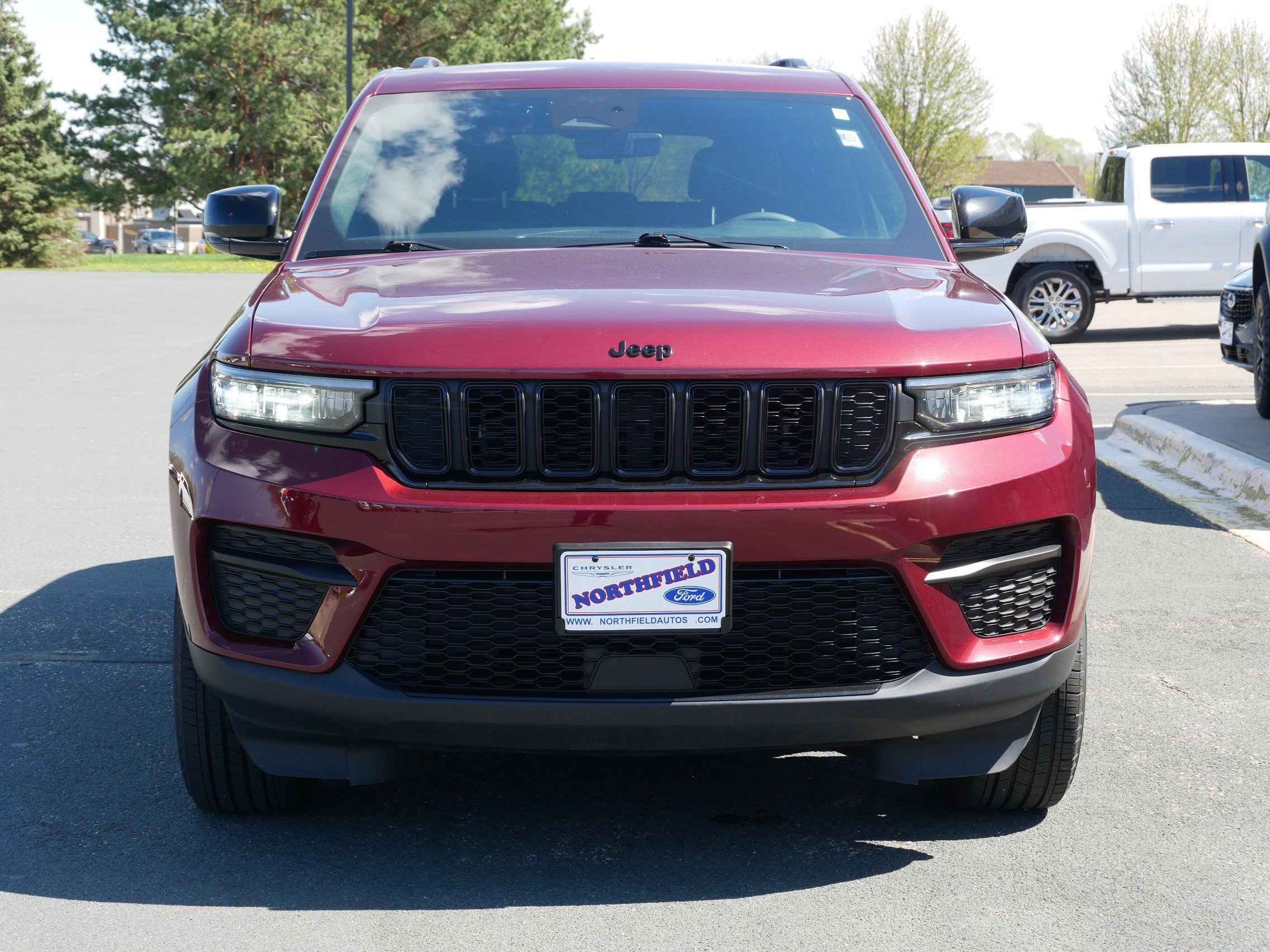 View vehicle photo 3