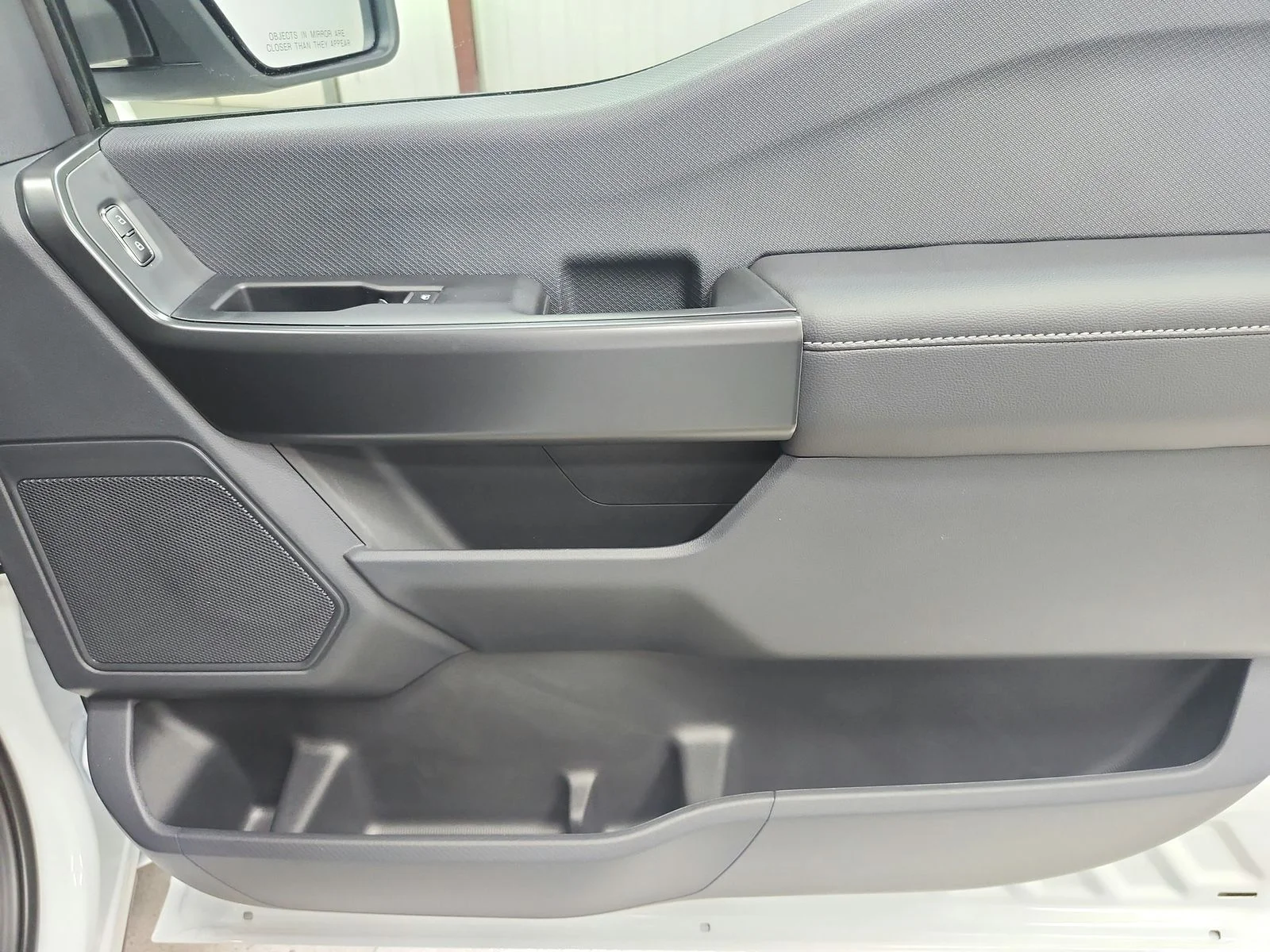 New 2026 Oxford White Ford STX® image 38