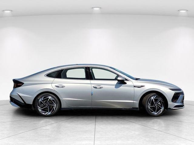 New 2026 Silver Hyundai SEL Sport image 33