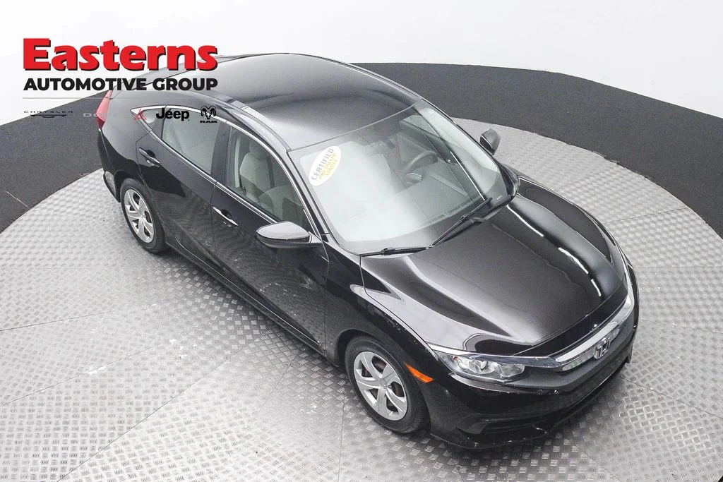 Used 2018 Black Honda LX image 3
