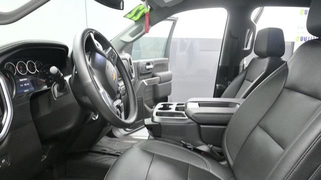 Used 2022 White Chevrolet LTZ image 13
