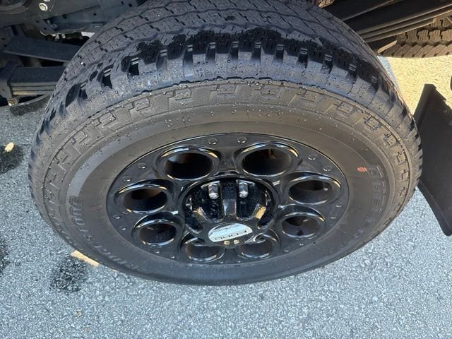 Used 2024 Black Metallic Ford XLT image 8