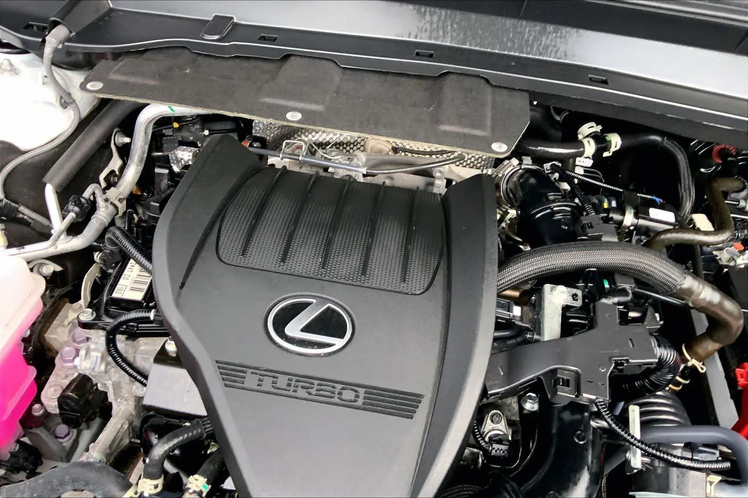Certified Used 2025 WIND CHILL PEARL Lexus Luxury image 33