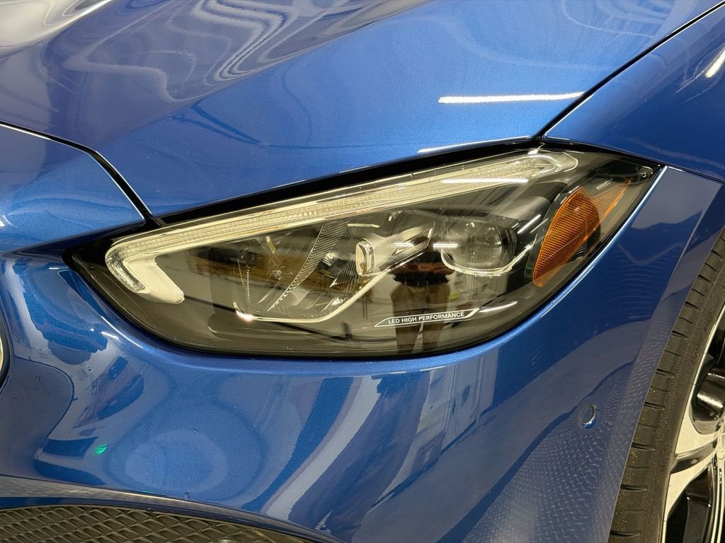 Used 2026  Mercedes-Benz C 300 image 32
