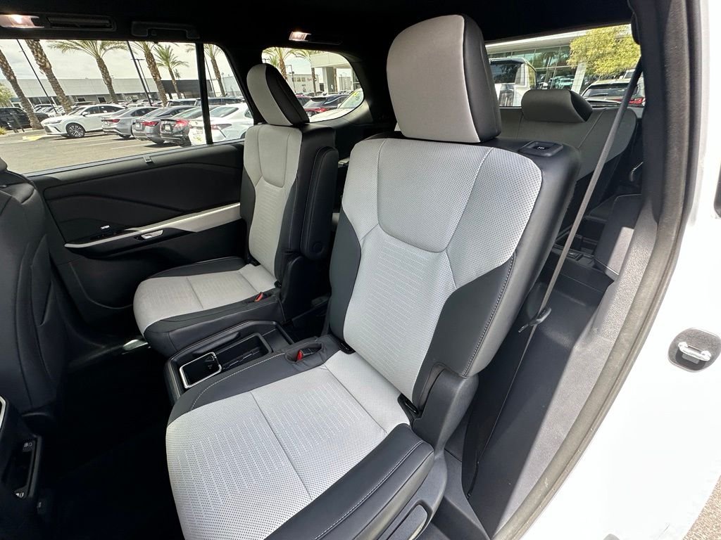 Used 2025 Beige Lexus 500h F SPORT Premium image 14