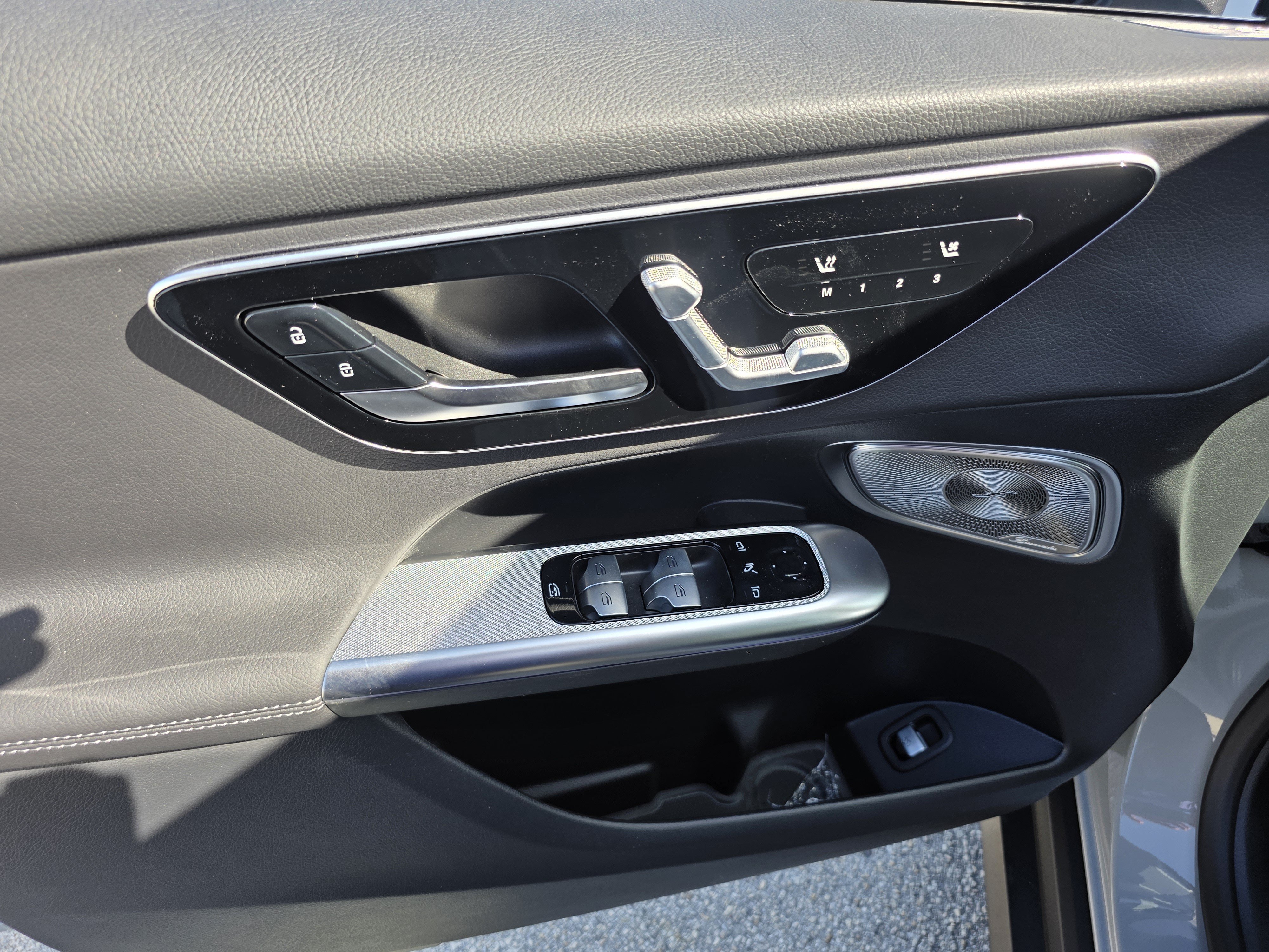 New 2026 MANUFAKTUR Alpine Grey Mercedes-Benz GLC 300 image 19