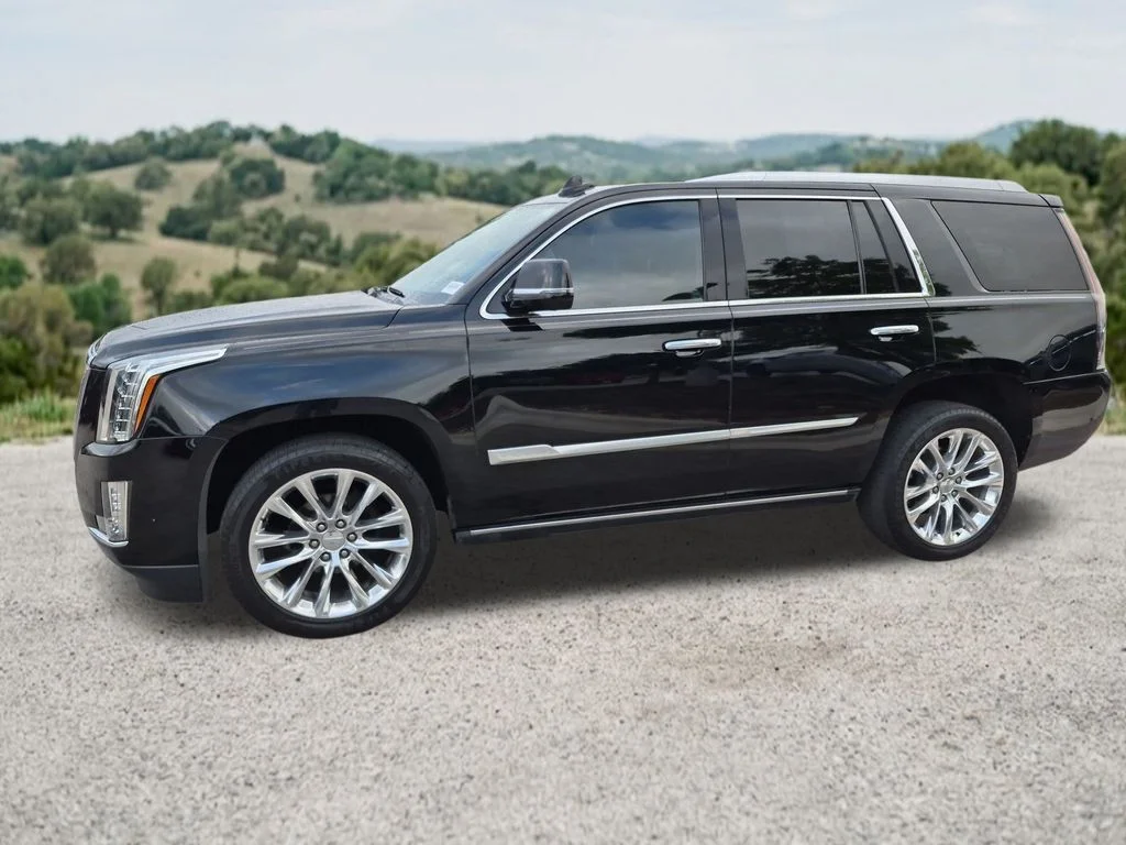 Used 2020 Black Cadillac Premium Luxury image 4