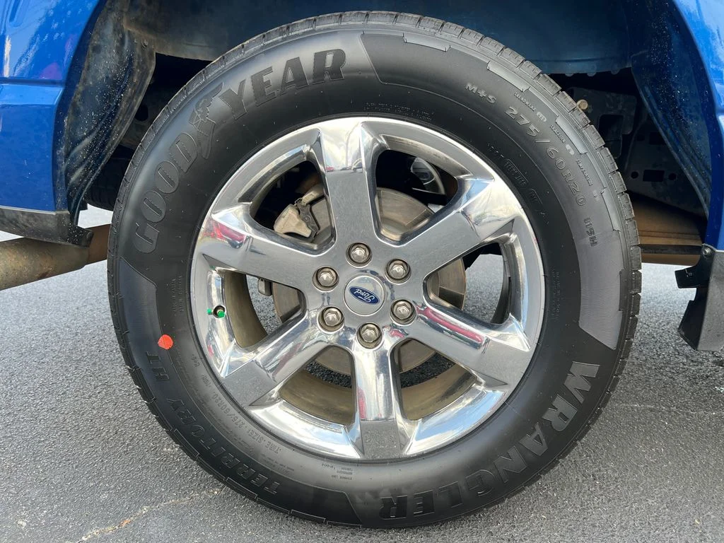 Used 2022 Blue Ford XLT image 19