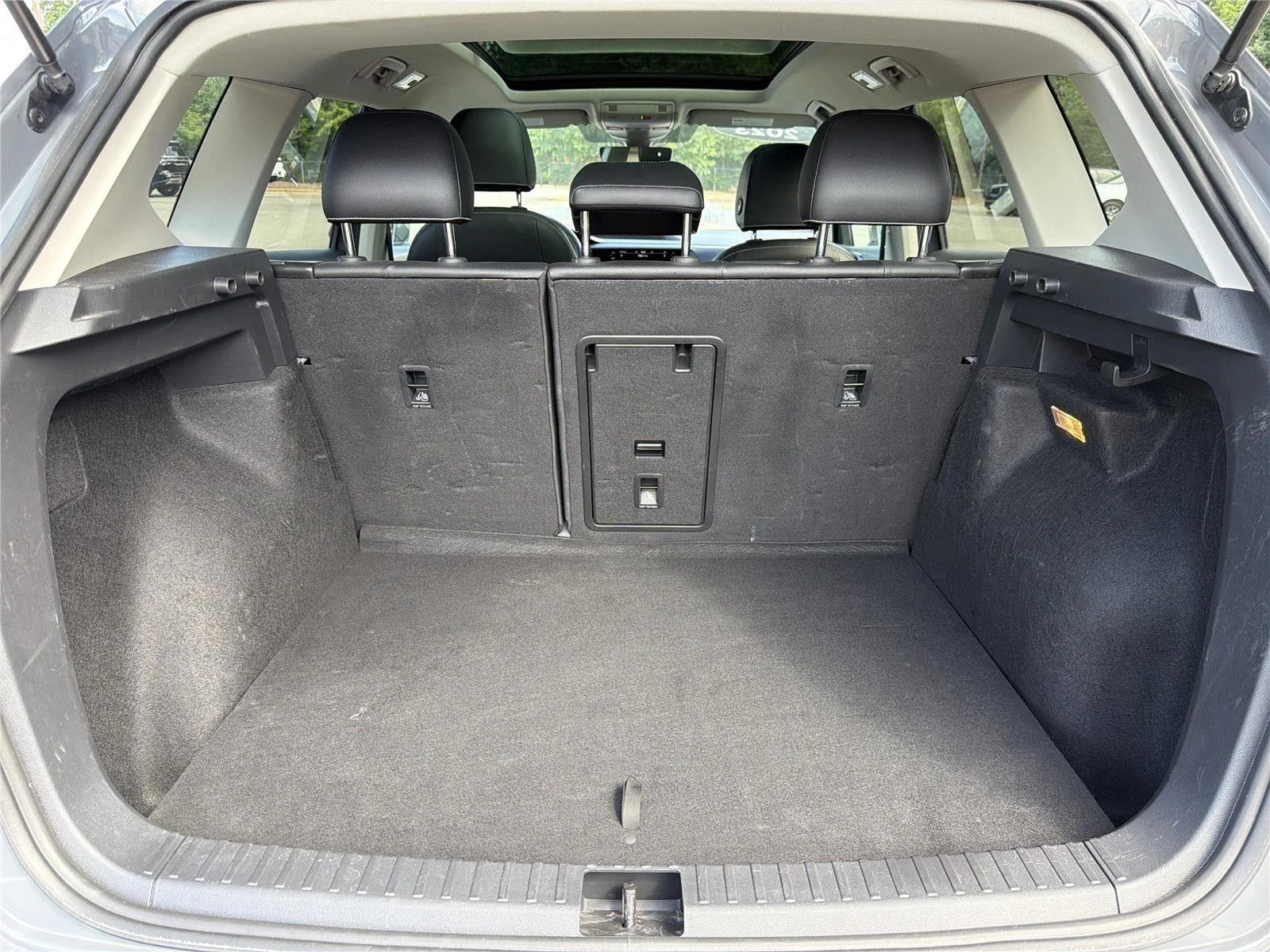 Used 2023 Pure Gray Volkswagen SE image 28