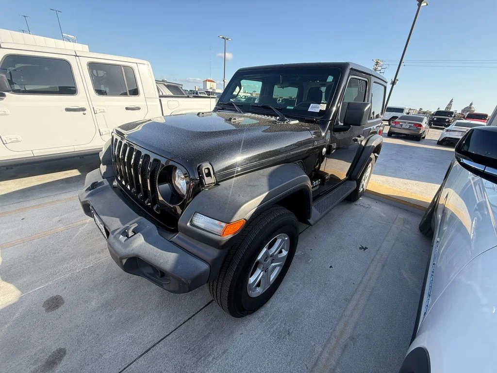 2020 Jeep Wrangler Sport S's photo