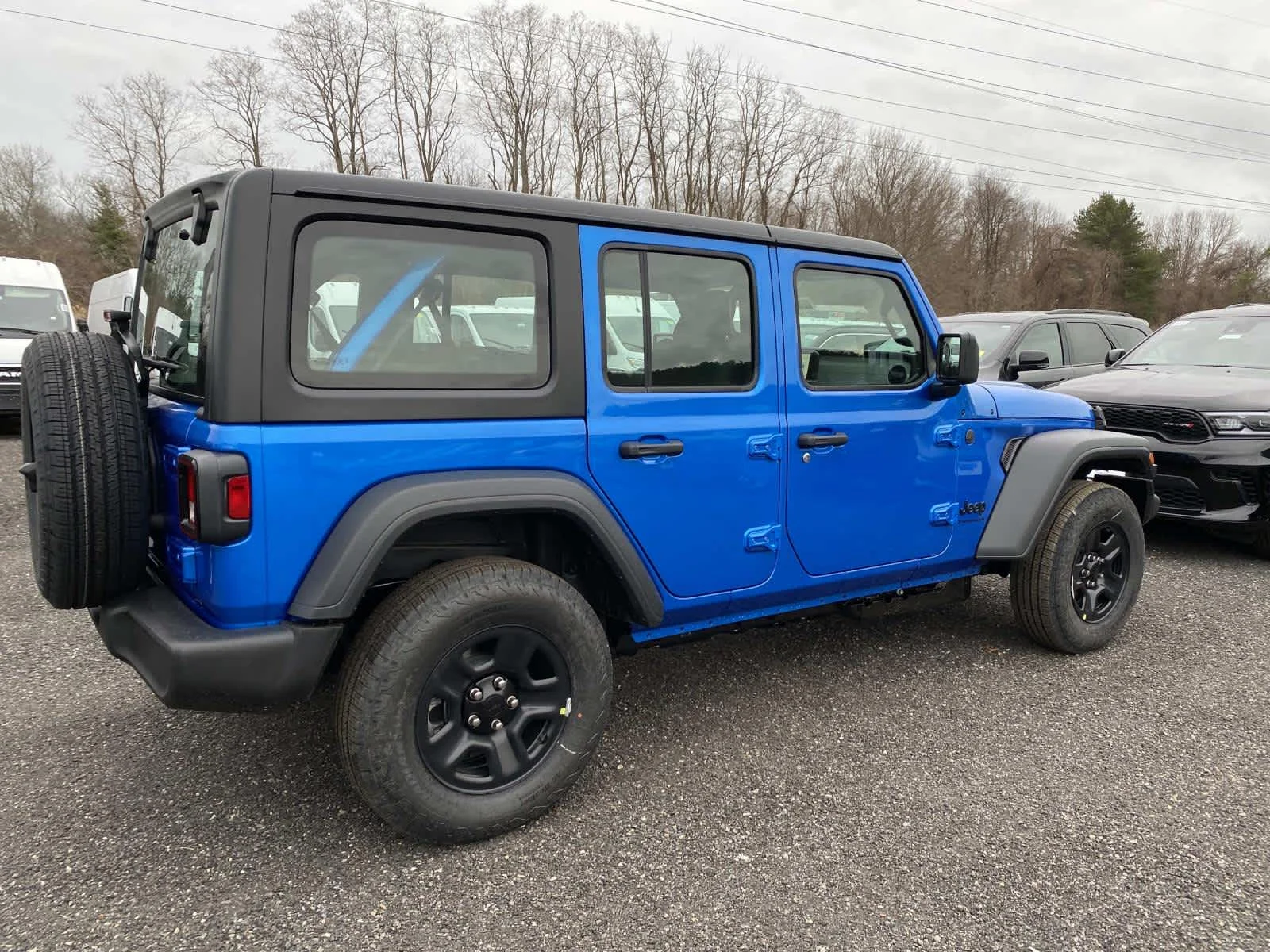 New 2026 Hydro Blue Pearl-Coat Exterior Paint Jeep Sport image 3