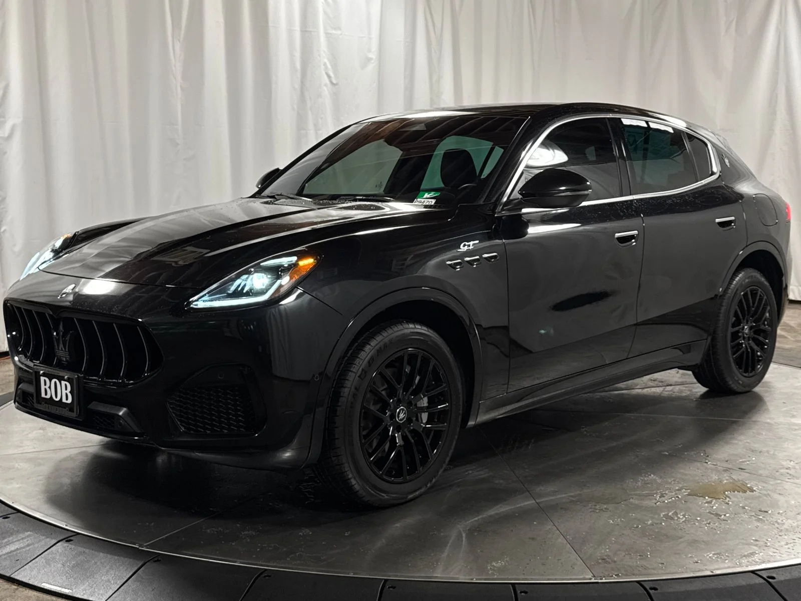 Used 2024 Nero Tempesta Metallic Maserati GT image 1