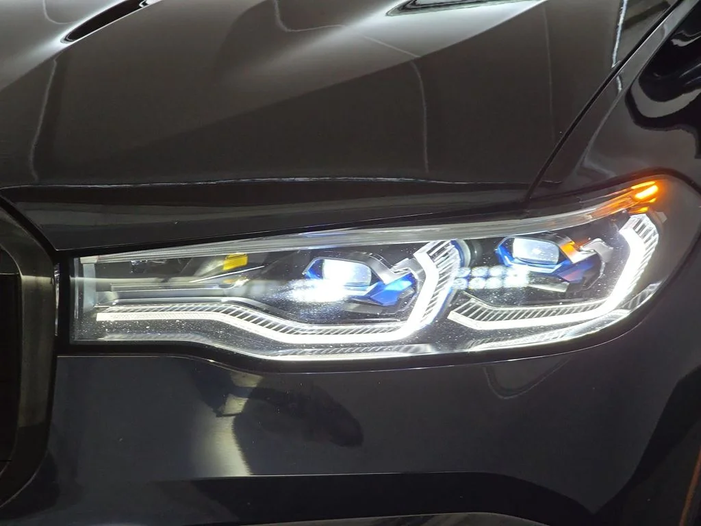Used 2021 Carbon Black Metallic BMW M50i image 33