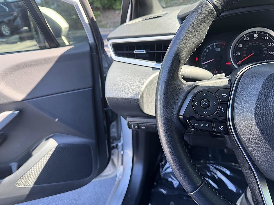 Used 2022 Classic Silver Metallic Toyota SE image 12