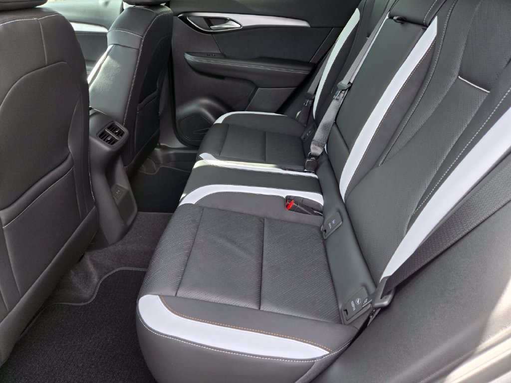2026 Buick Envision Sport Touring - Photo 8