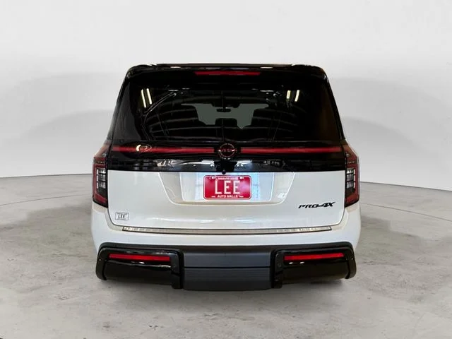 New 2026 White Nissan PRO-4X image 4