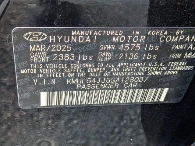 Used 2025 Black Hyundai Limited image 19