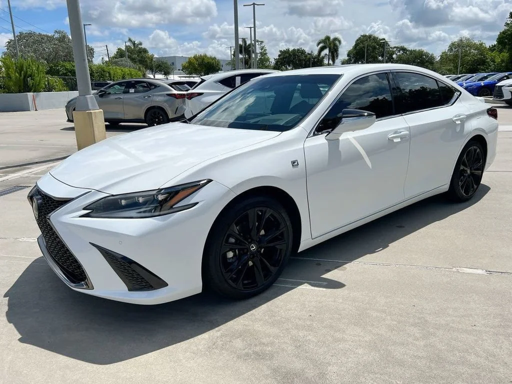 Certified Used 2024 WHITE NOVA GF. Lexus 300h F SPORT Handling image 3