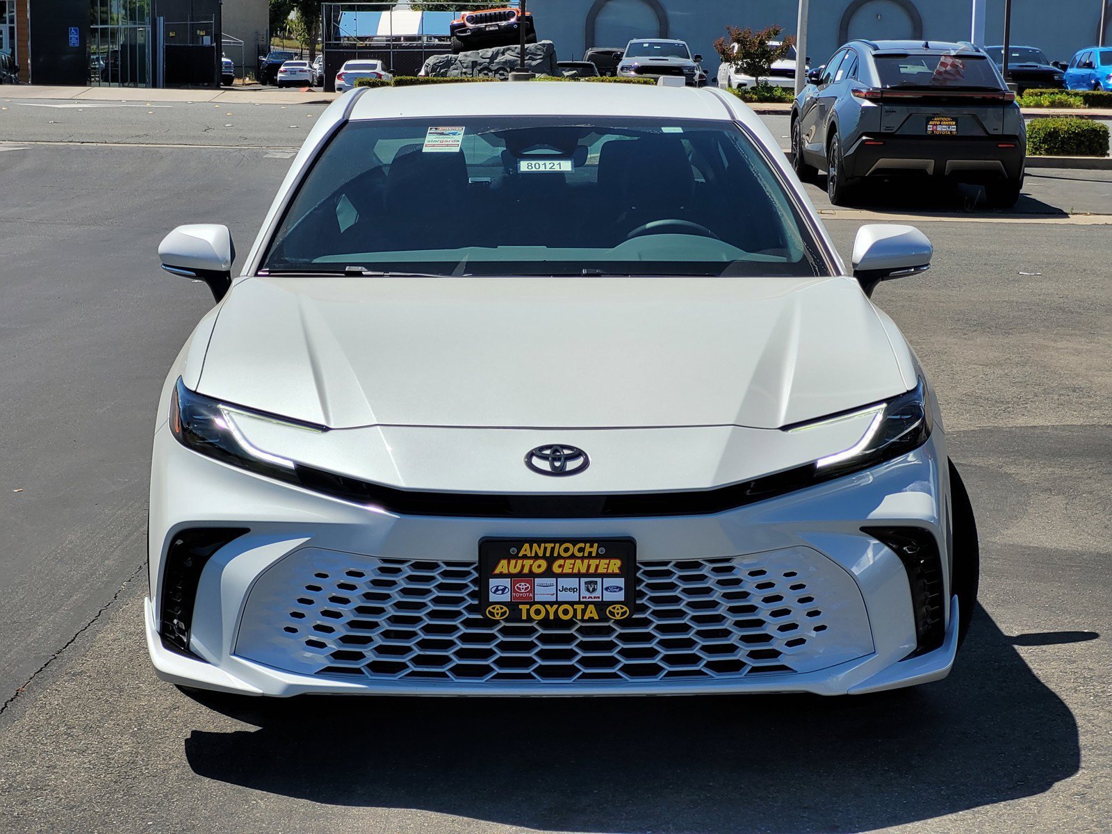 New 2026 Wind Chill Pearl <sup>1</sup> Toyota  XSE image 2