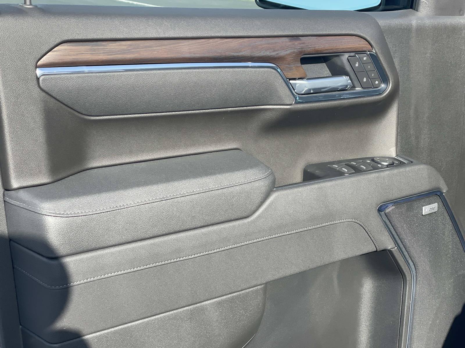 2026 GMC Sierra 1500 SLT - Photo 20