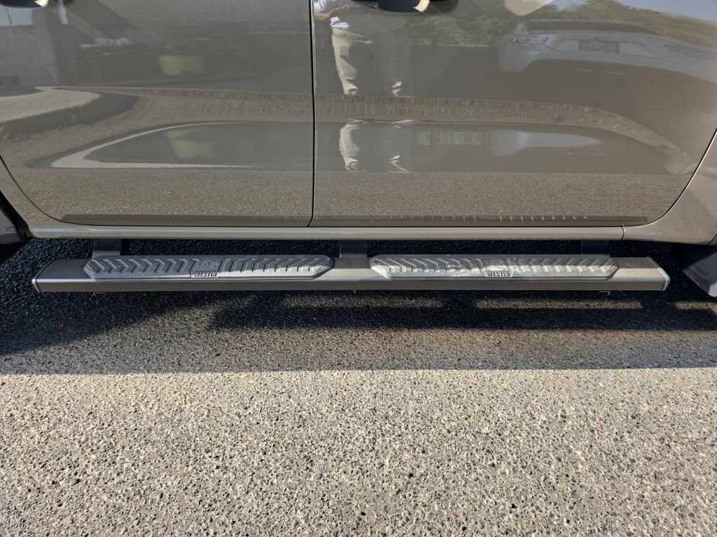 Certified Used 2025 Gray Ford XLT image 29