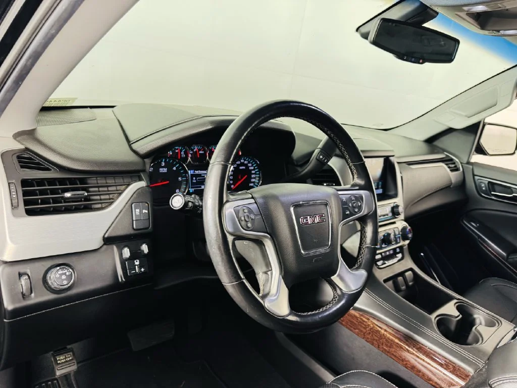 Used 2019 Black GMC SLE image 10