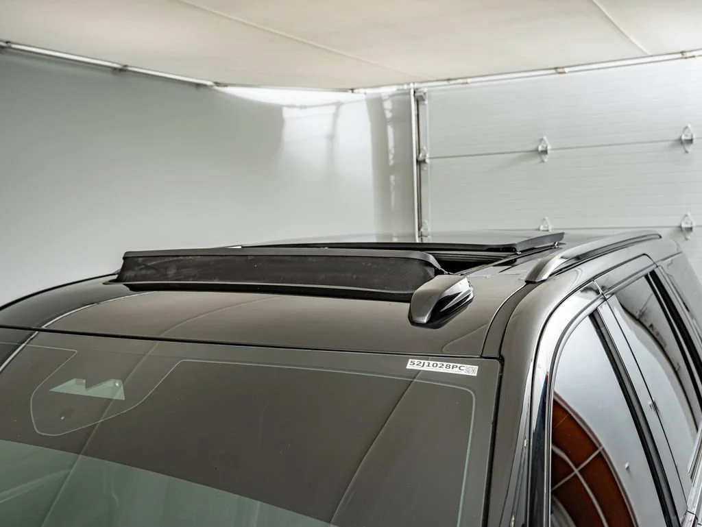 Used 2025 Black Raven Cadillac V-Series image 17
